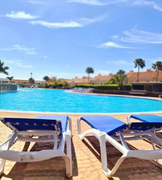 Homely Apt In Modern Building With Pool San Miguel de Abona Exterior foto